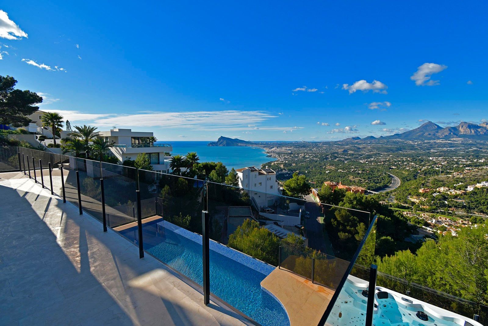 Altea, Alicante, 4 Bedrooms Bedrooms, ,For Sale,LUX0153 - OPF