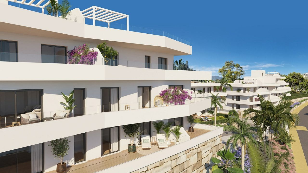 4 Bed, 2 Bath, ApartmentFor Sale, Estepona, Malaga, 29680