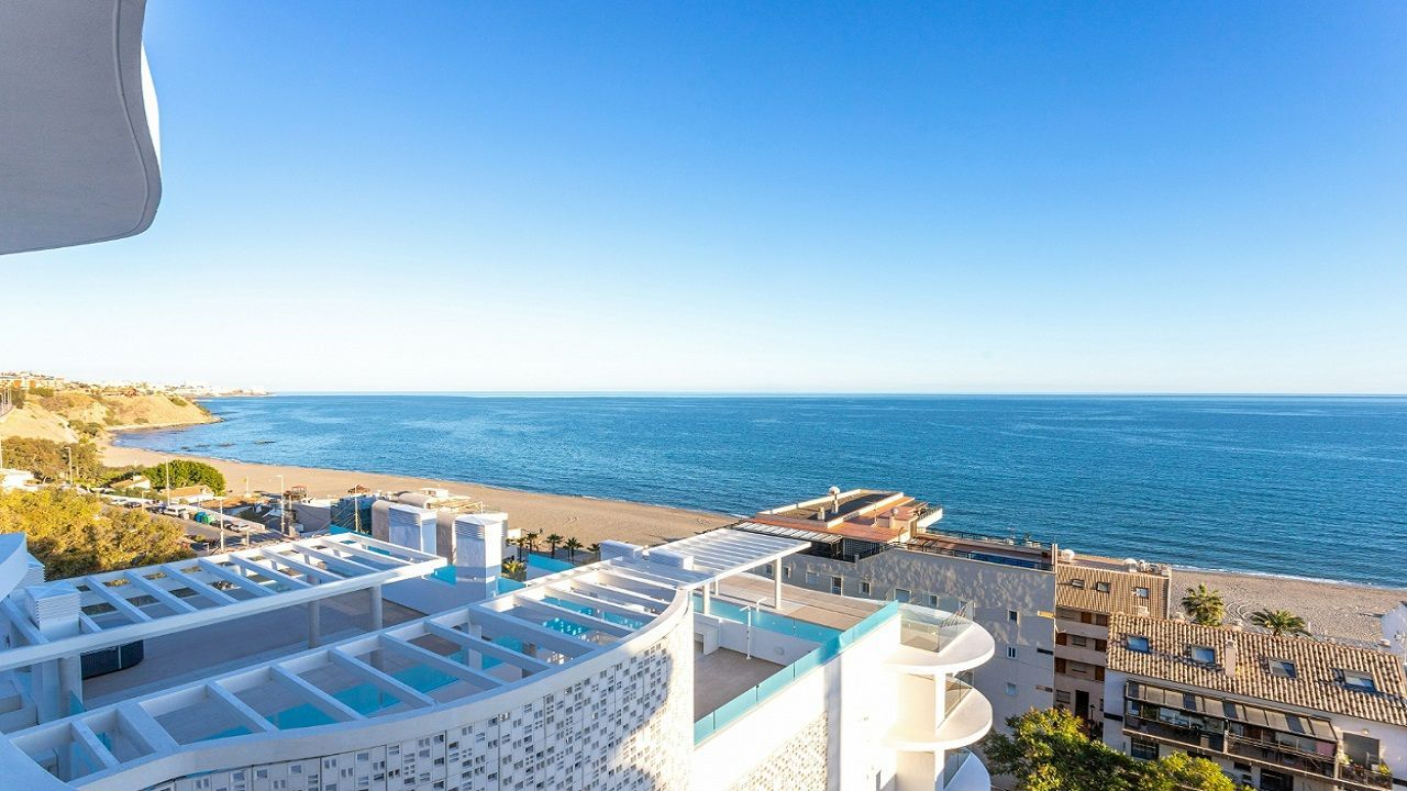 2 Bed, 2 Bath, ApartmentFor Sale, Fuengirola, Malaga, 29640