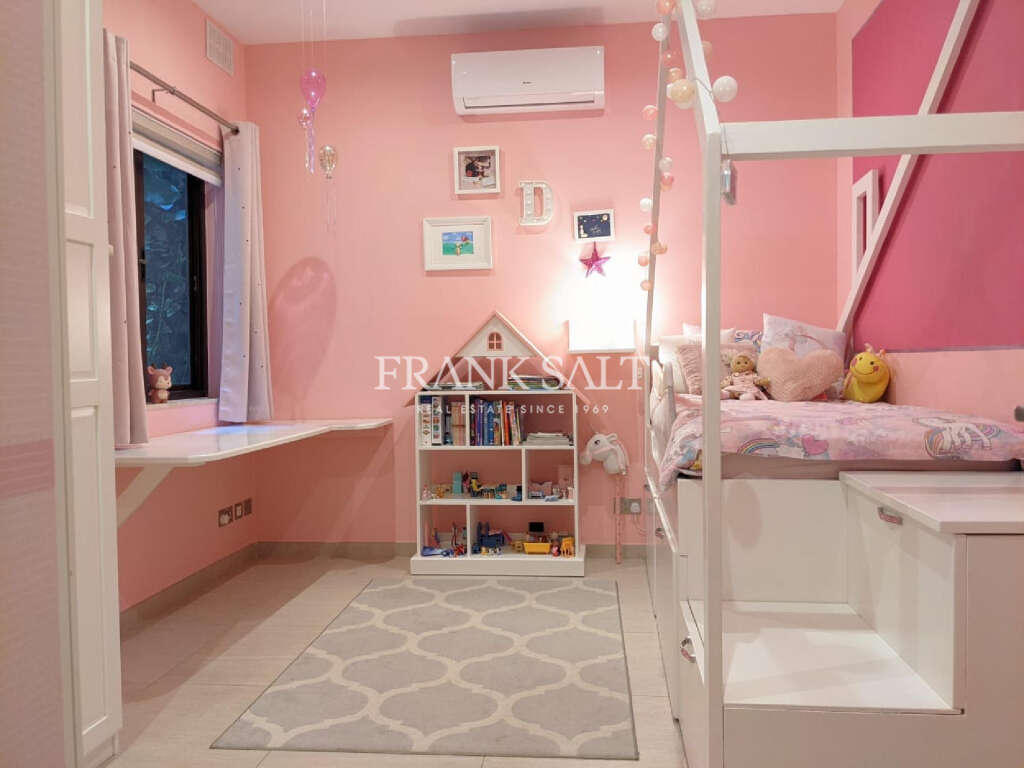 3 Bed, ApartmentFor Sale, Qrendi, Malta