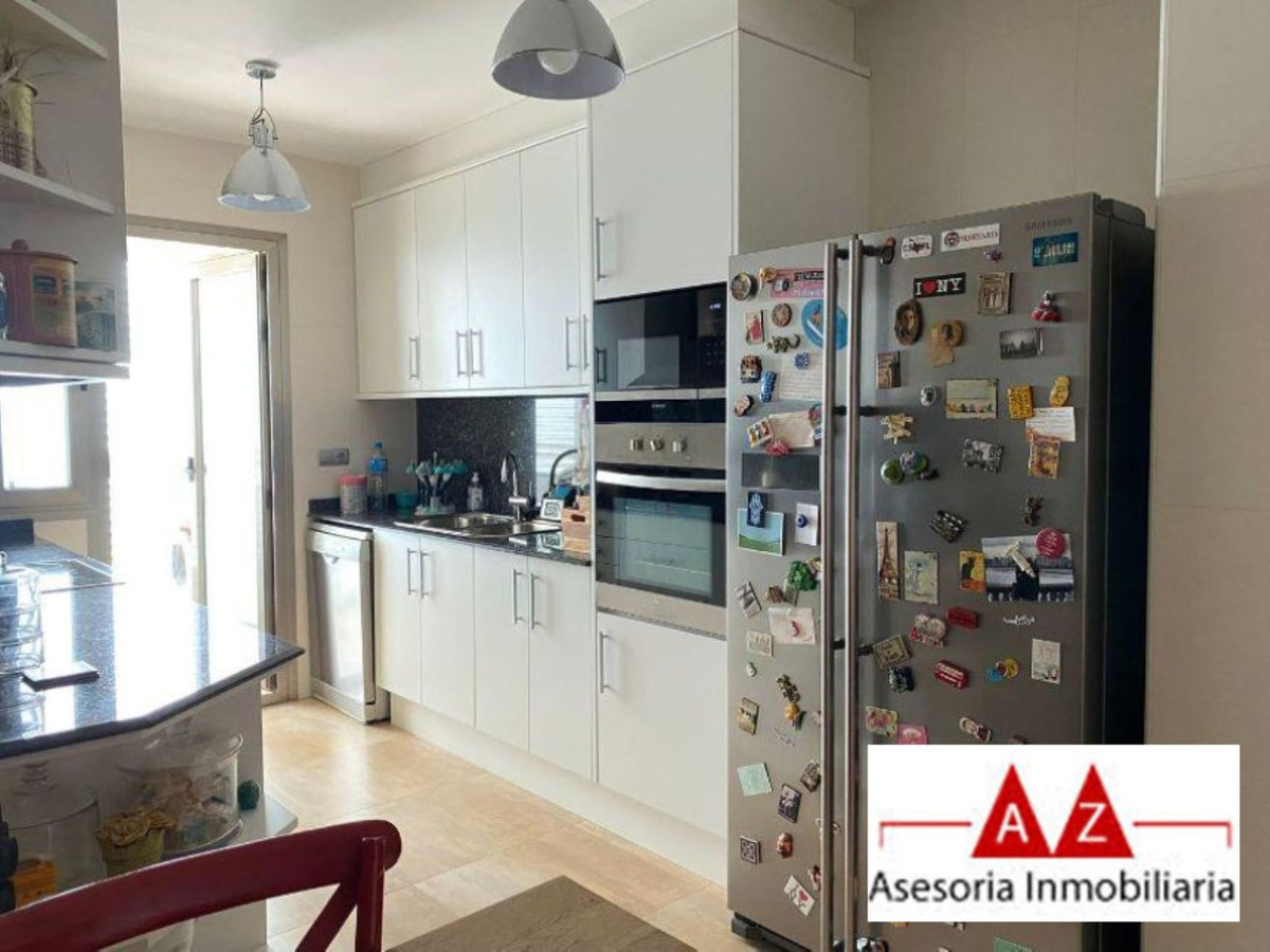4 Bed, 3 Bath, ApartmentFor Sale, Palma de Mallorca, Islas Baleares