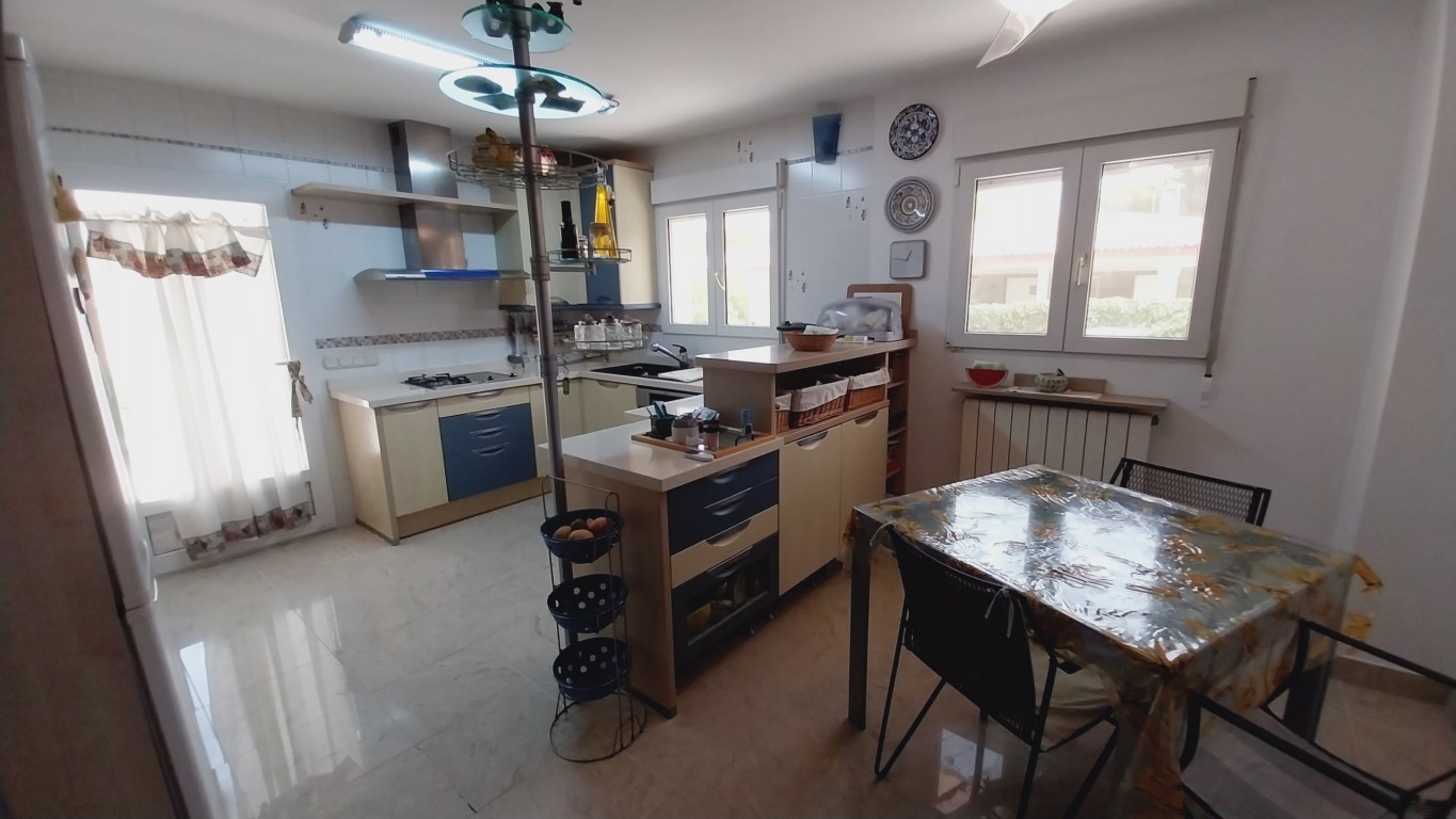 5 Bed, 5 Bath, HouseFor Sale, Benidorm, Alicante