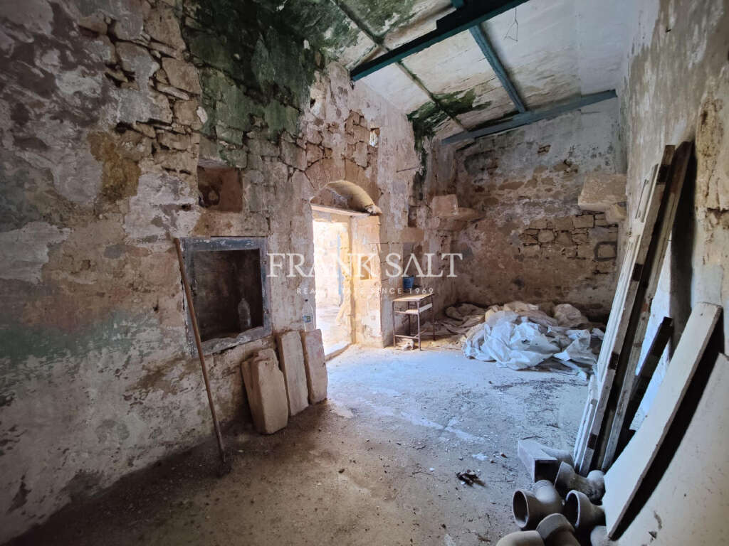 HouseFor Sale, Zebbug, Malta