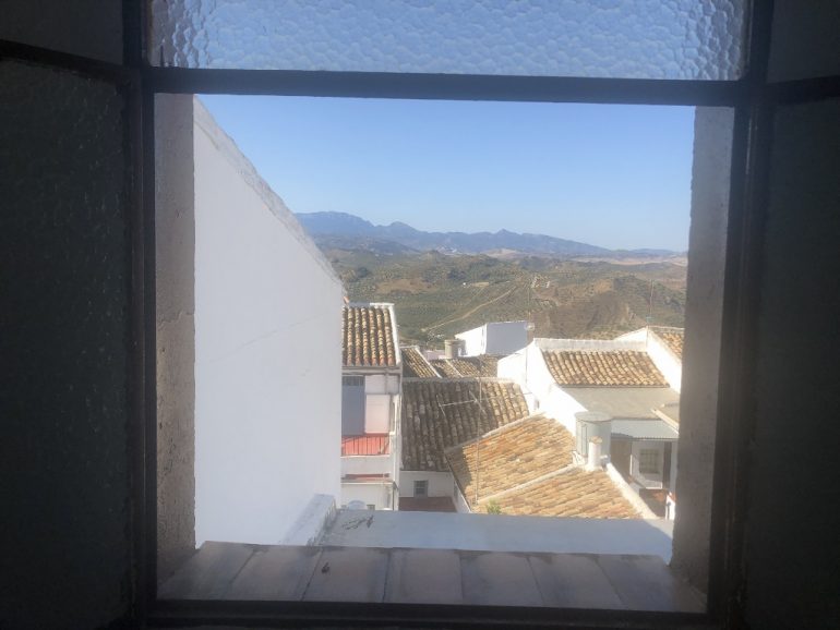 4 Bed, 1 Bath, HouseFor Sale, Olvera, Andalucia
