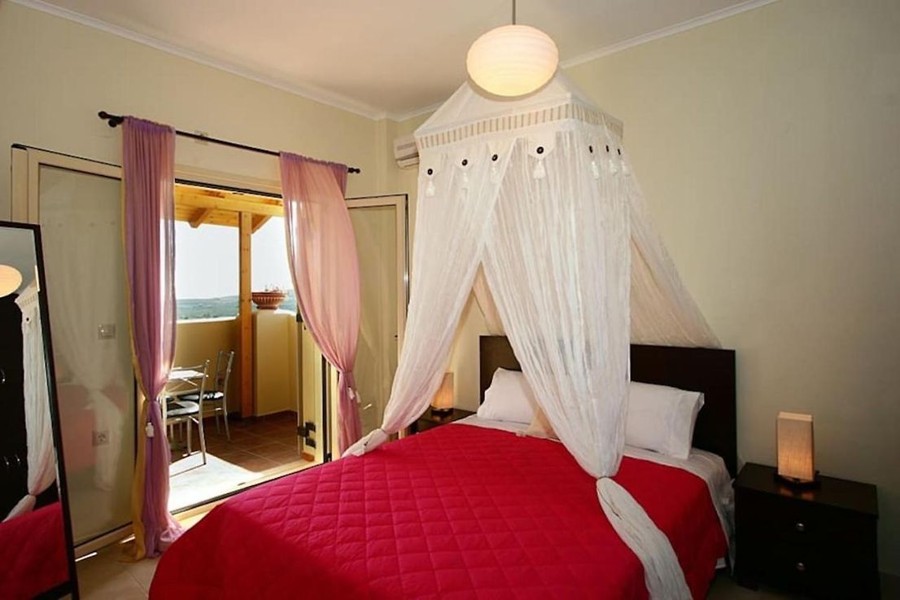 6 Bed, 3 Bath, HouseFor Sale, Chania, Crete, 73006