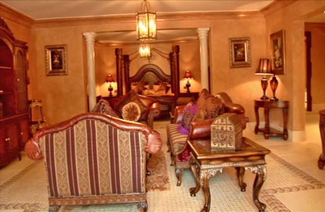 7 Bed, 7 Bath, HouseFor Sale, Nueva Andalucia, Malaga