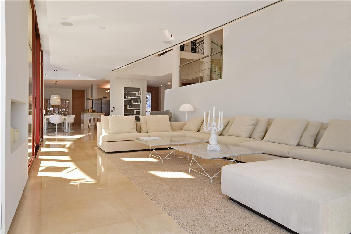 7 Bed, 6 Bath, HouseFor Sale, Nueva Andalucia, Malaga