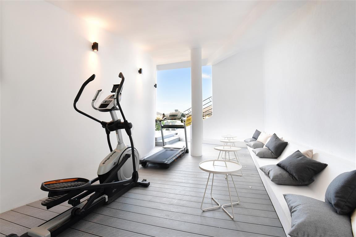 7 Bed, 6 Bath, HouseFor Sale, Nueva Andalucia, Malaga