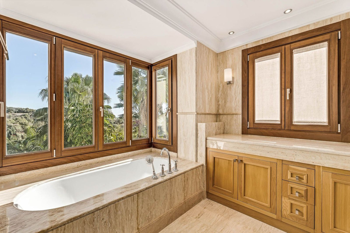 16 Bed, 16 Bath, HouseFor Sale, Benahavis, Malaga