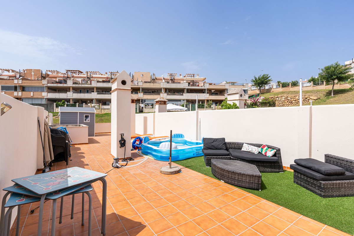 3 Bed, 2 Bath, ApartmentFor Sale, Doña Julia, Malaga 3 Bed, 2 Bath, ApartmentFor Sale, Doña Julia, Malaga