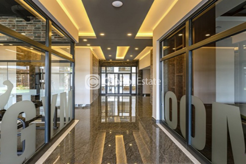 3 Bed, 2 Bath, ApartmentFor Sale, Oba