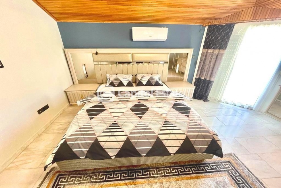 4 Bed, 3 Bath, ApartmentFor Sale, Oba