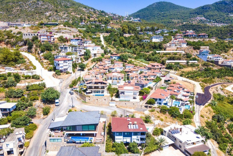 4 Bed, 2 Bath, HouseFor Sale, Tepe