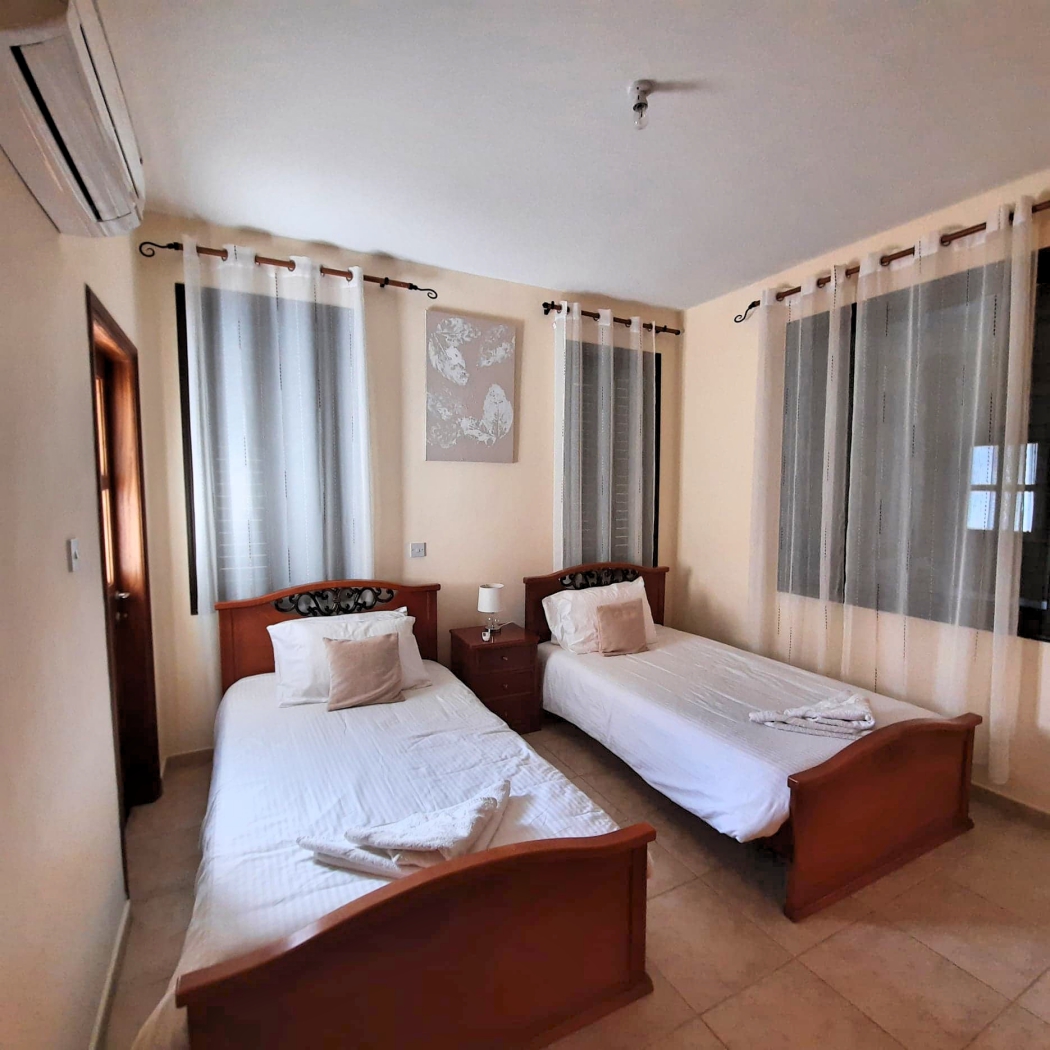 4 Bed, 4 Bath, HouseFor Sale, Paphos, Paphos