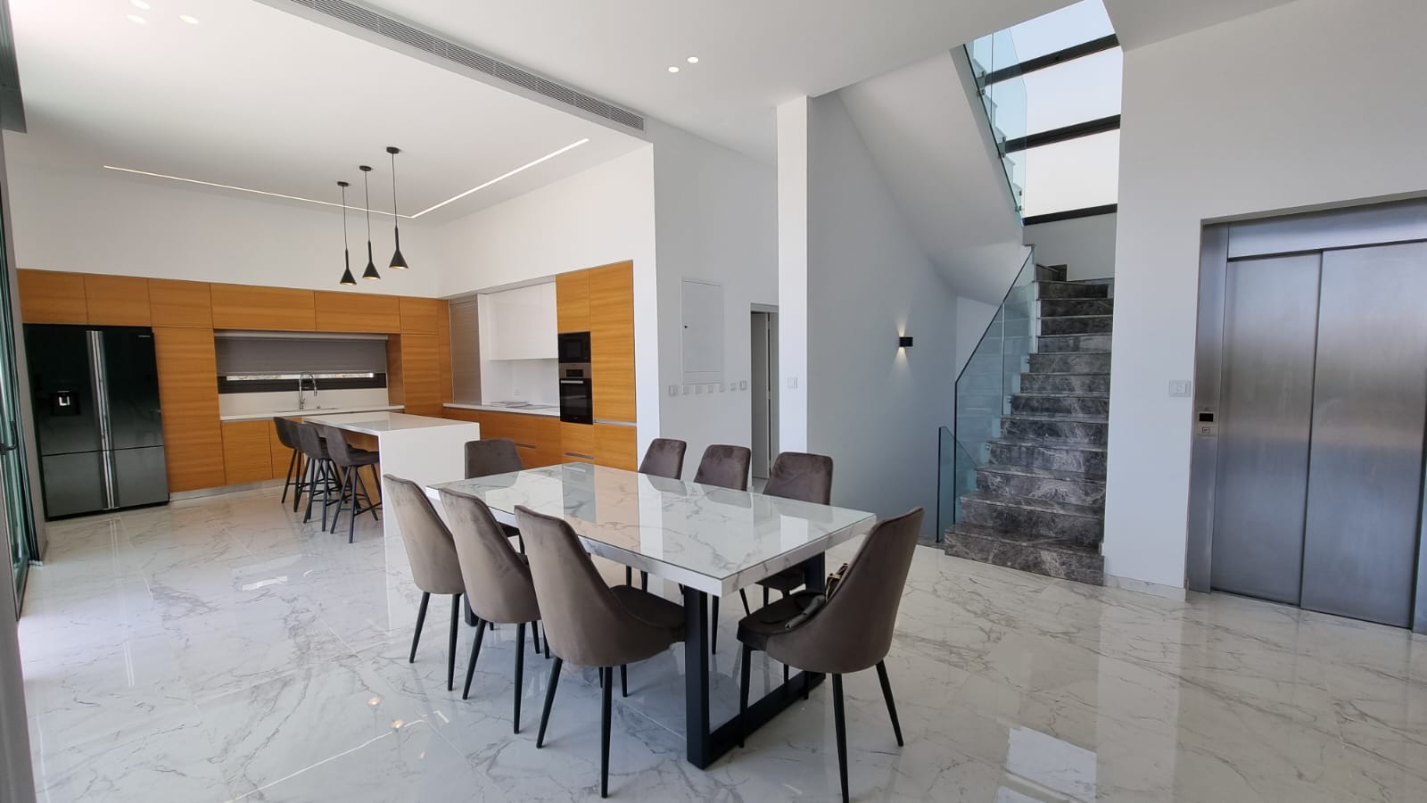 4 Bed, 4 Bath, HouseFor Sale, Limassol, Limassol 4 Bed, 4 Bath, HouseFor Sale, Limassol, Limassol