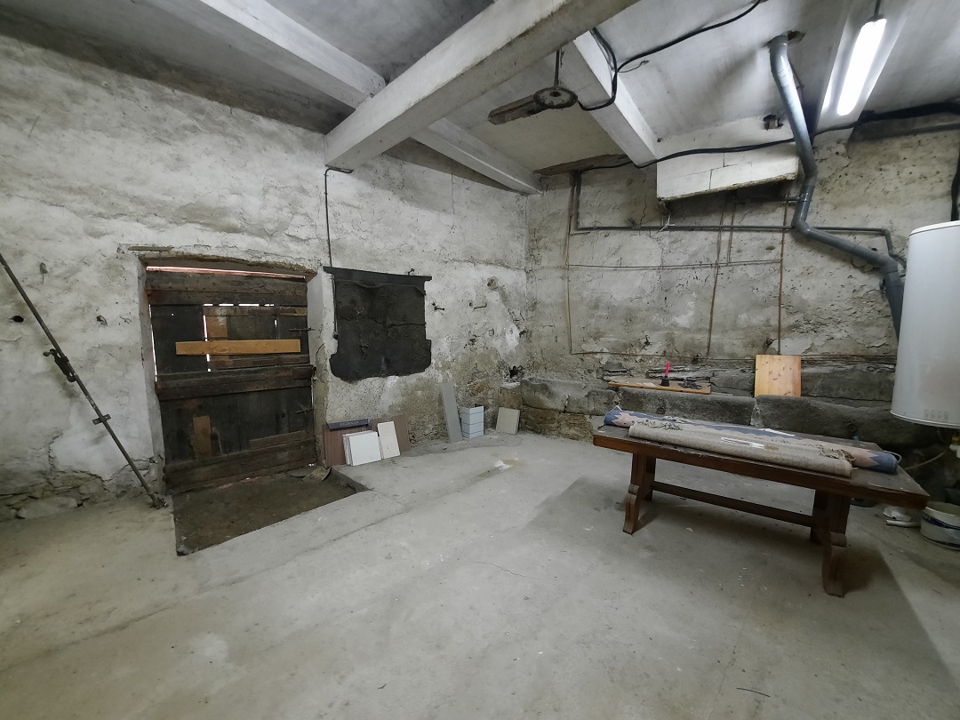 3 Bed, 2 Bath, HouseFor Sale, Laurens, Herault, Languedoc-Roussillon, 34480