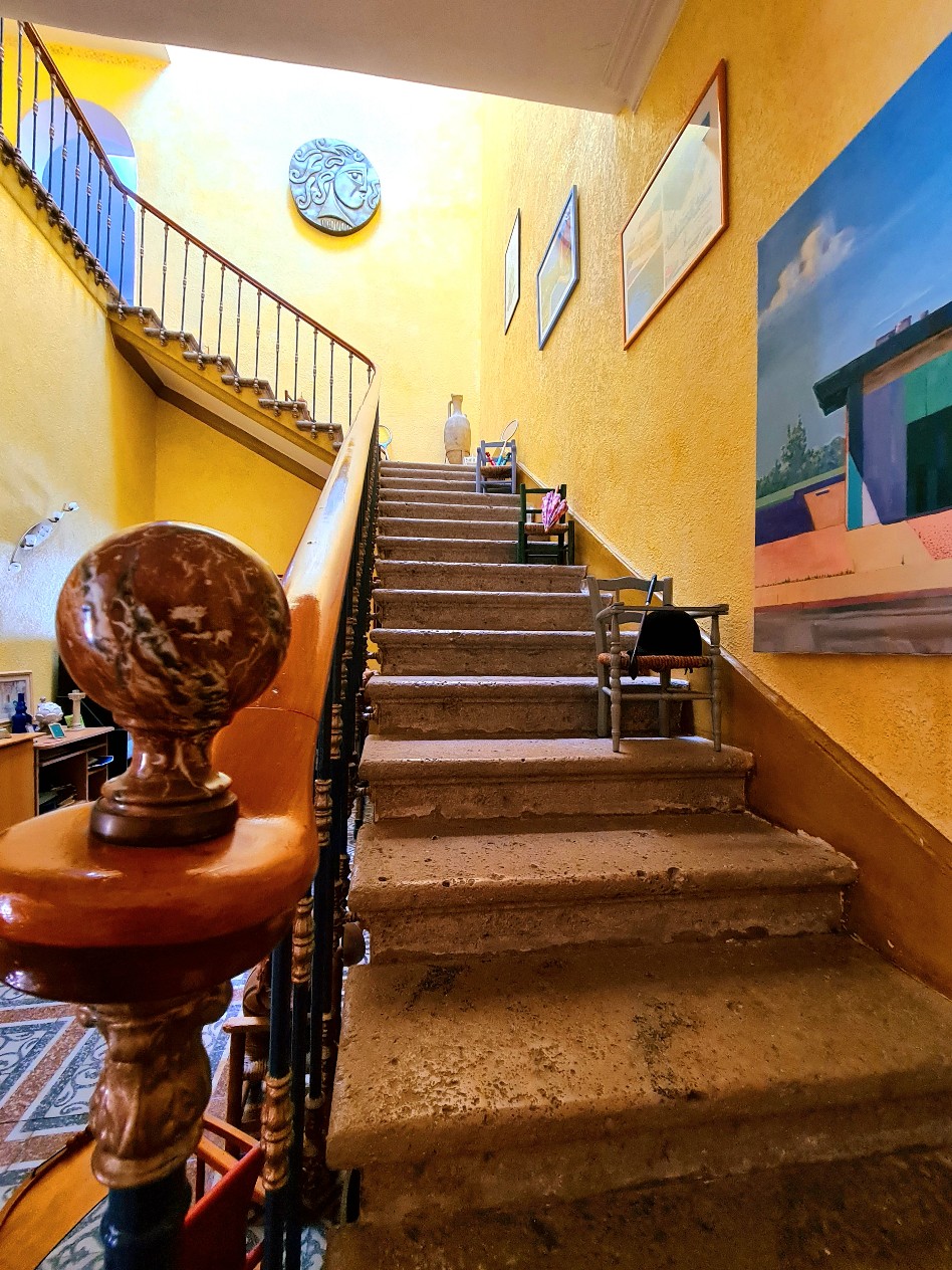 6 Bed, 2 Bath, HouseFor Sale, Beziers, Herault, Languedoc-Roussillon, 34500