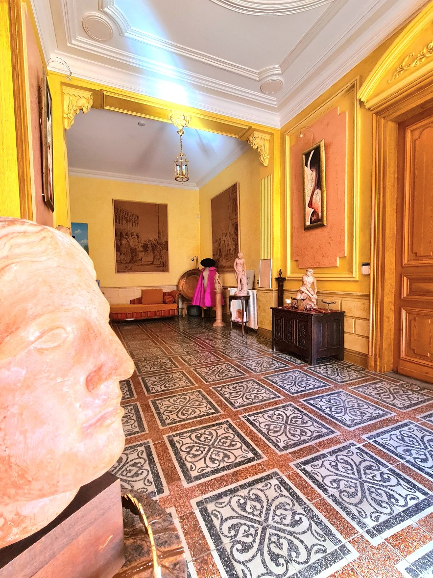 6 Bed, 2 Bath, HouseFor Sale, Beziers, Herault, Languedoc-Roussillon, 34500