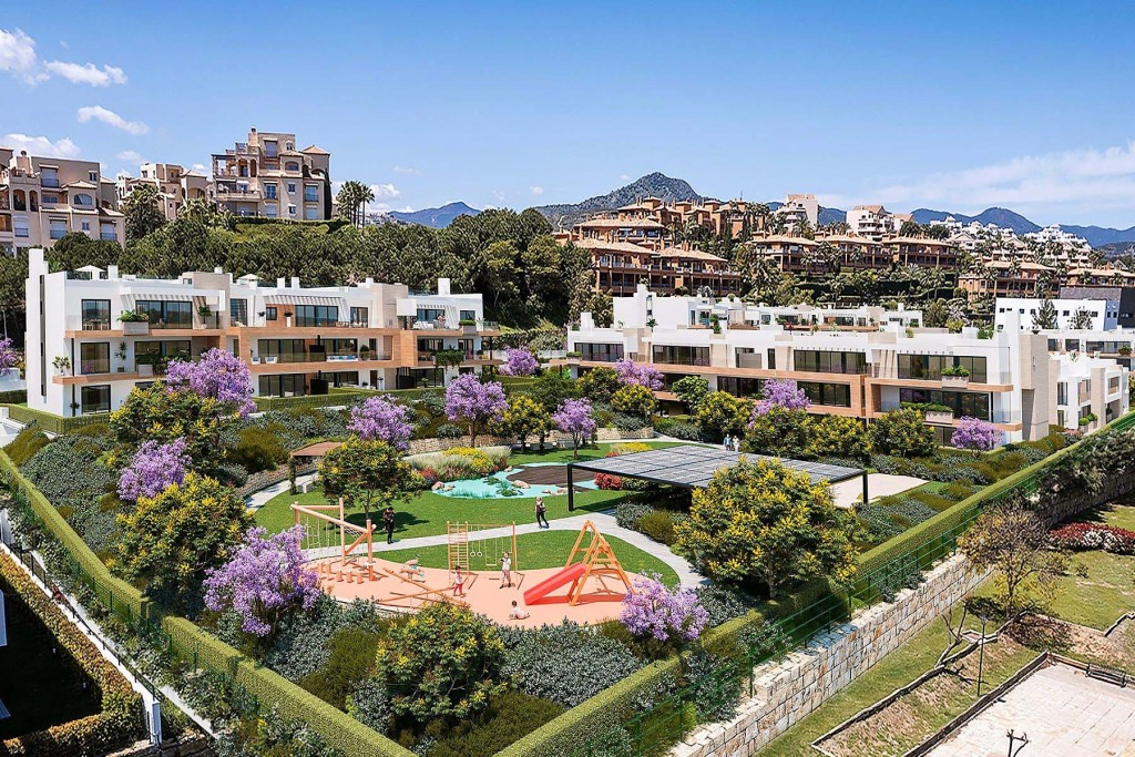 3 Bed, 2 Bath, ApartmentFor Sale, Estepona, Malaga