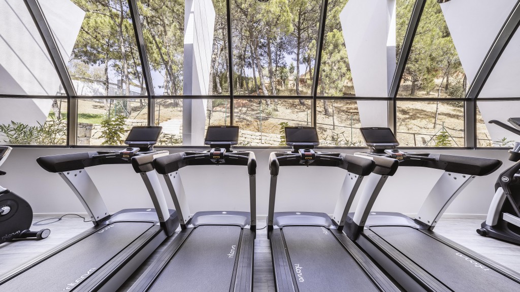 3 Bed, 2 Bath, ApartmentFor Sale, Estepona, Malaga 3 Bed, 2 Bath, ApartmentFor Sale, Estepona, Malaga