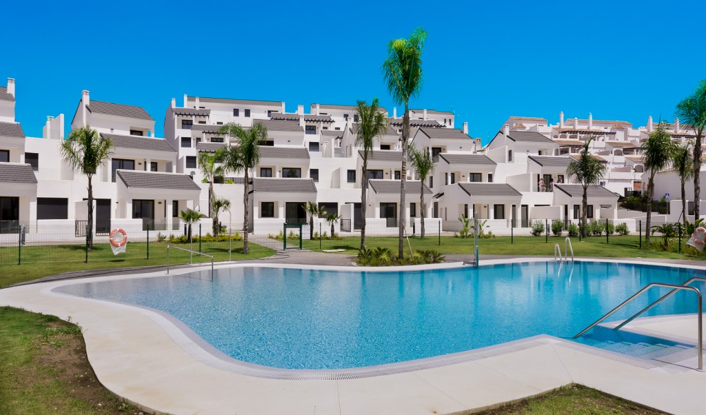 3 Bed, 2 Bath, HouseFor Sale, Estepona, Malaga