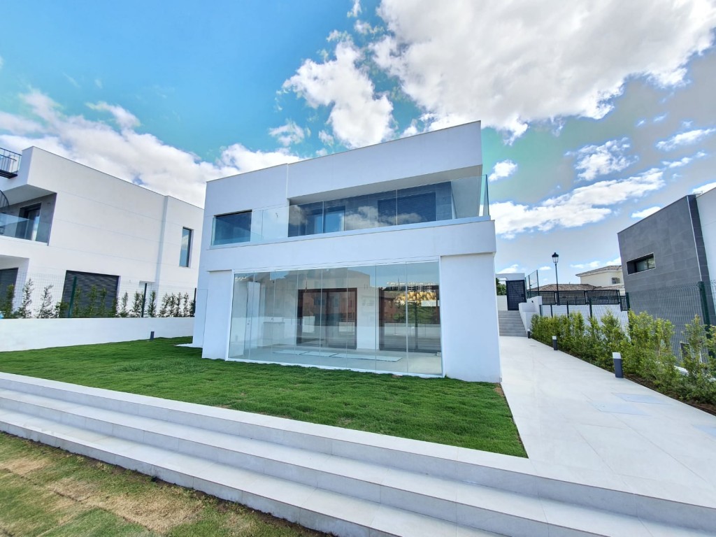 4 Bed, 3 Bath, HouseFor Sale, Manilva, Malaga 4 Bed, 3 Bath, HouseFor Sale, Manilva, Malaga