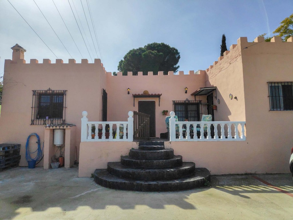 6 Bed, 2 Bath, HouseFor Sale, Alhaurín de la Torre, Malaga