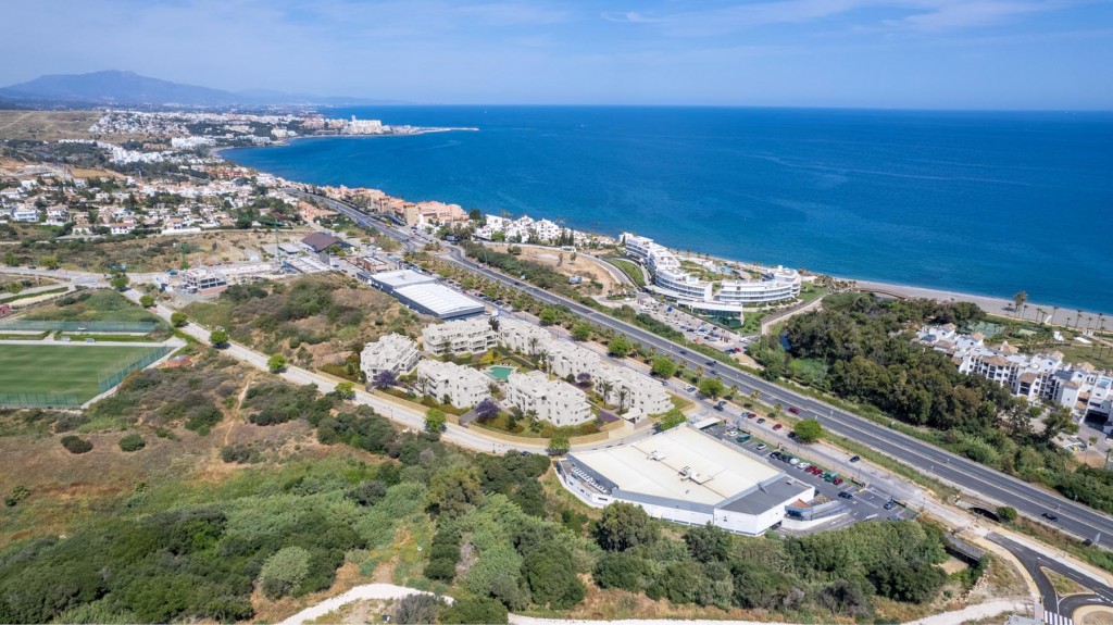 3 Bed, 2 Bath, HouseFor Sale, Estepona, Malaga