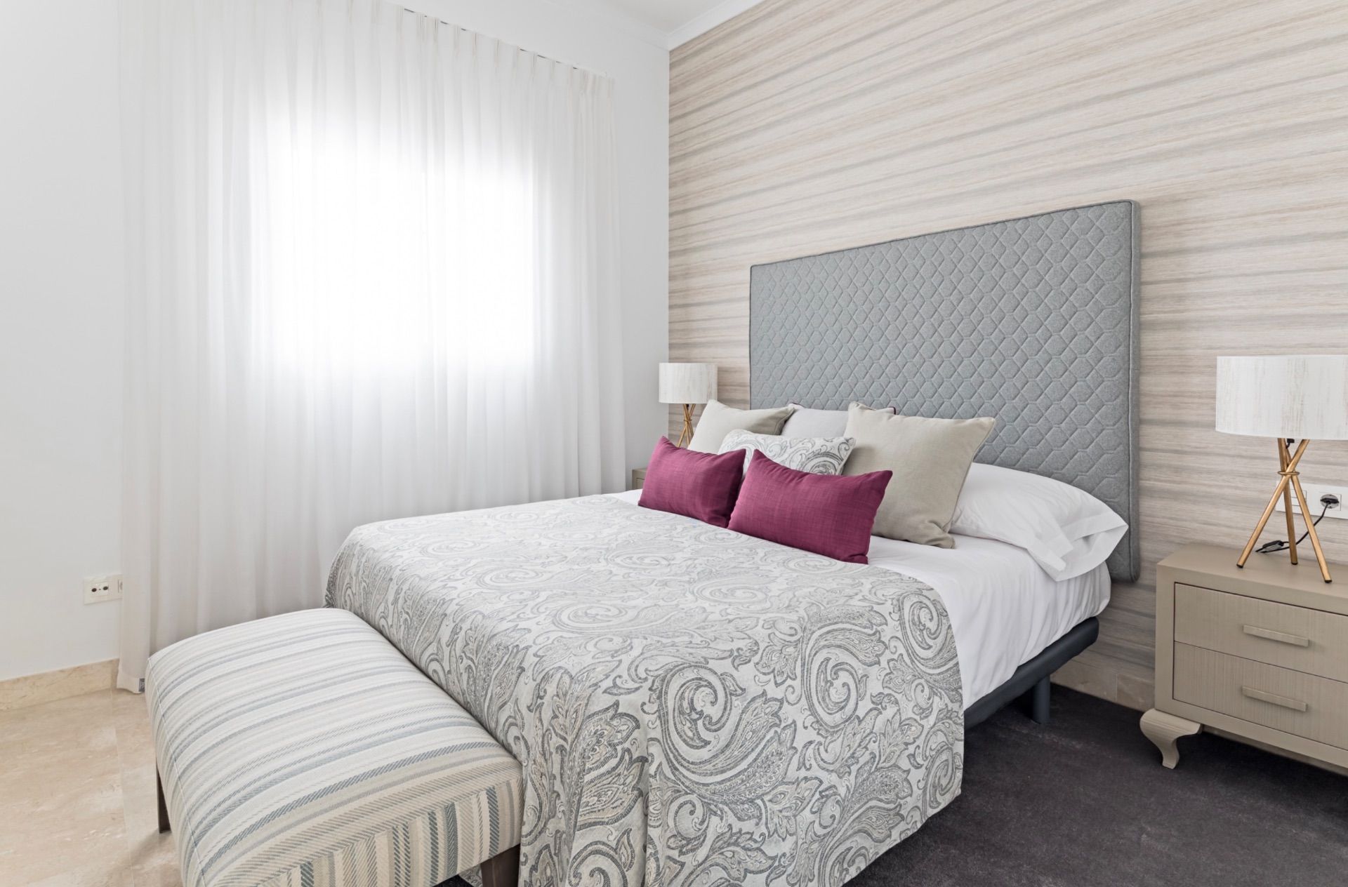 3 Bed, 2 Bath, ApartmentFor Sale, Benahavis, Malaga, 29679