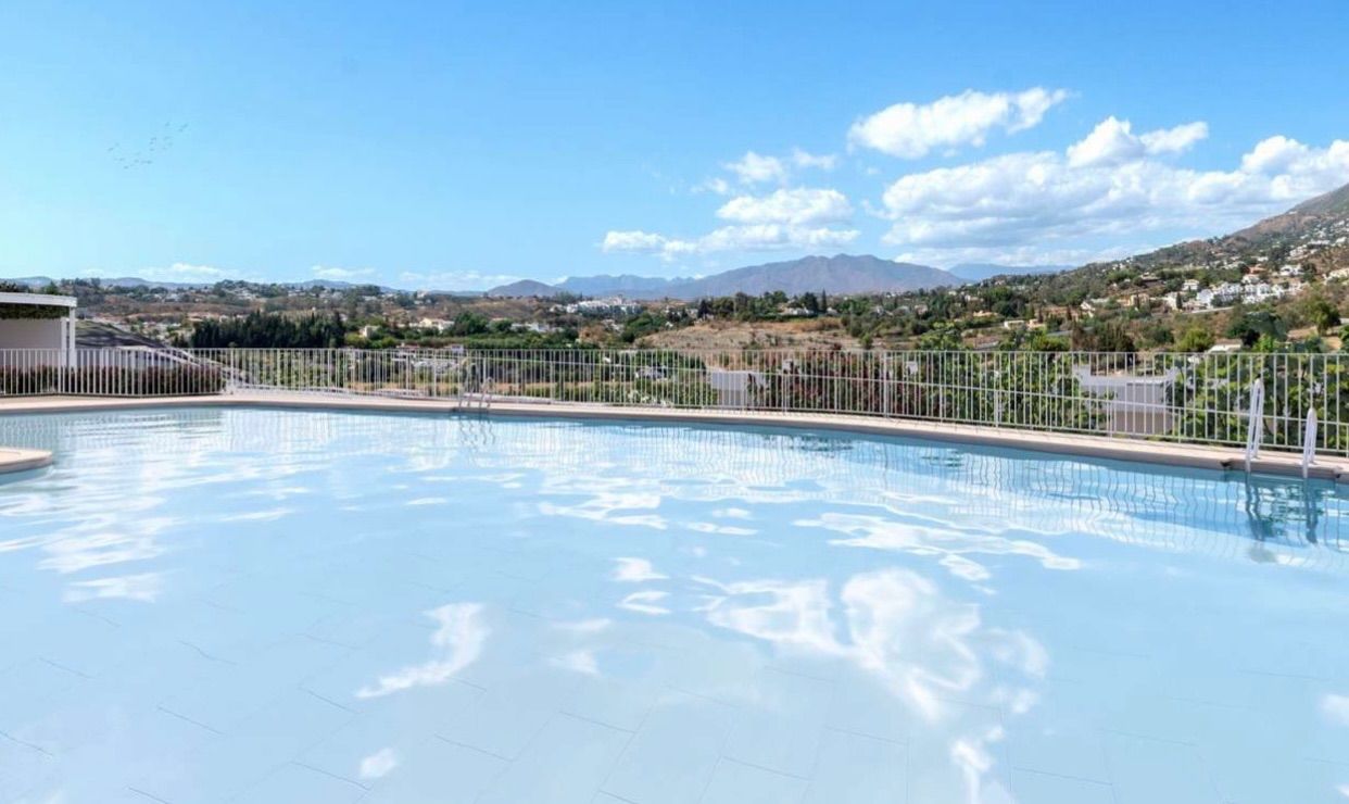 2 Bed, 2 Bath, ApartmentFor Sale, Fuengirola, Malaga, 29640