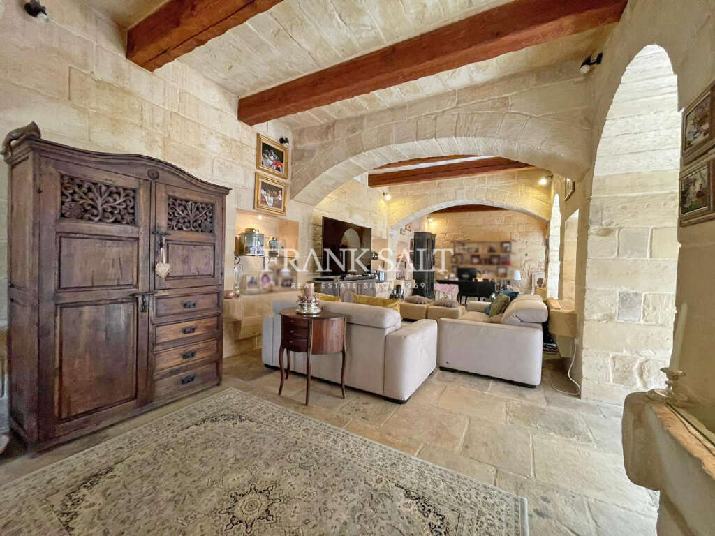 4 Bed, HouseFor Sale, Siggiewi, Malta