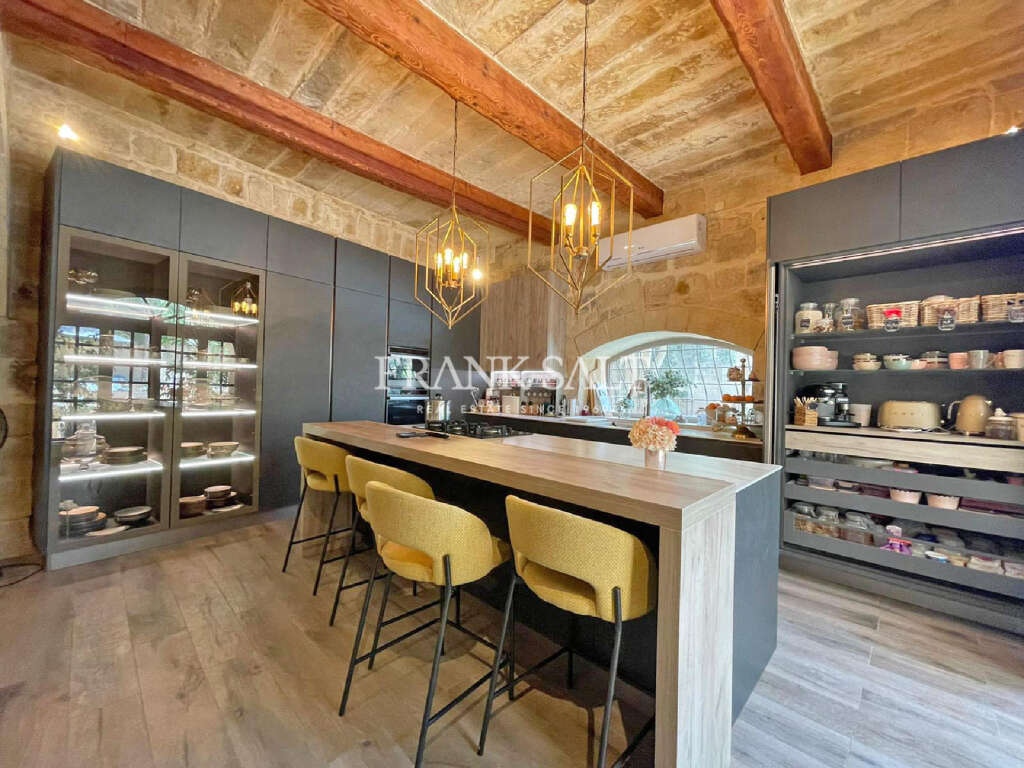 4 Bed, HouseFor Sale, Siggiewi, Malta