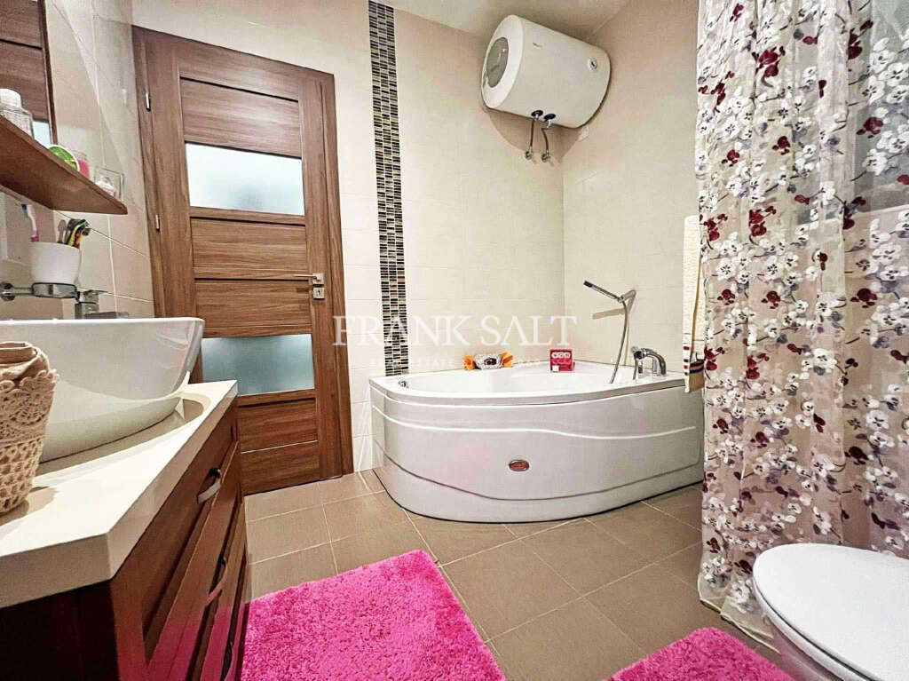 3 Bed, ApartmentFor Sale, Siggiewi, Malta