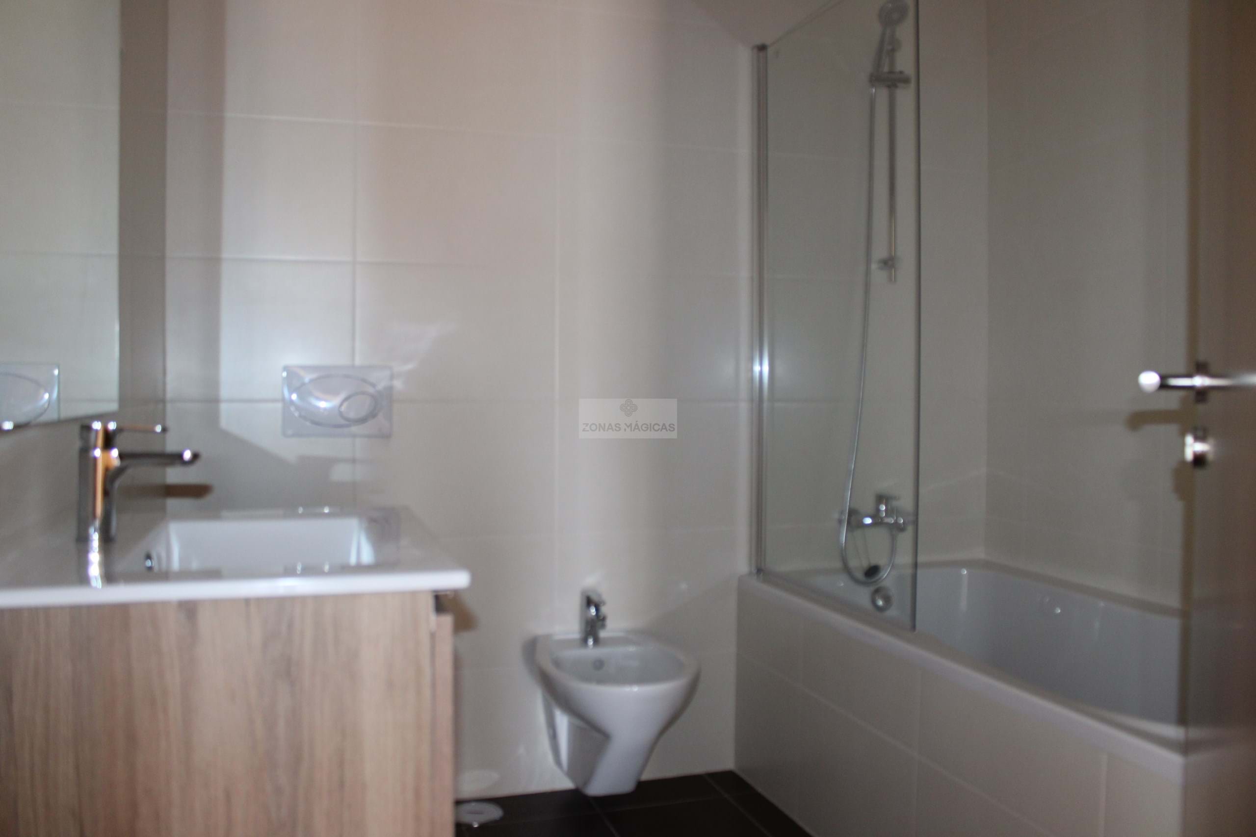 2 Bed, 2 Bath, ApartmentFor Sale, Lagos, Faro, 8600-708 2 Bed, 2 Bath, ApartmentFor Sale, Lagos, Faro, 8600-708