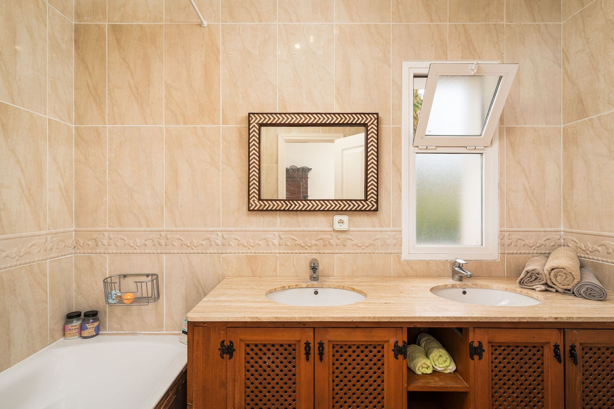 5 Bed, 5 Bath, HouseFor Sale, Sotogrande, Cadiz 5 Bed, 5 Bath, HouseFor Sale, Sotogrande, Cadiz