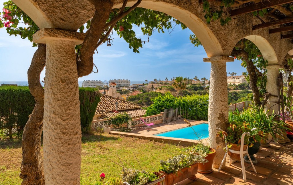 4 Bed, 2 Bath, HouseFor Sale, Mijas Costa, Malaga