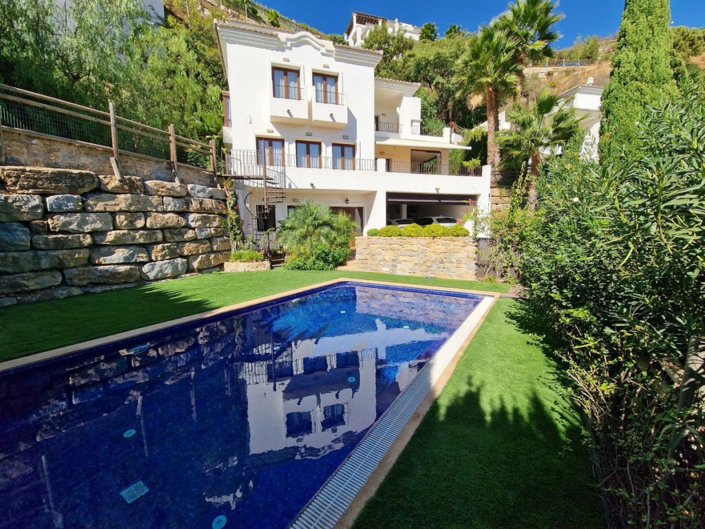 5 Bed, 5 Bath, HouseFor Sale, Benahavis, Malaga