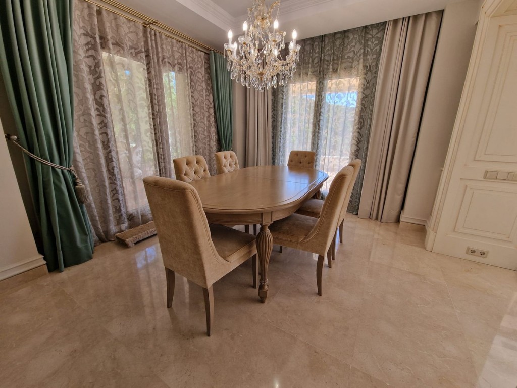 5 Bed, 5 Bath, HouseFor Sale, Benahavis, Malaga