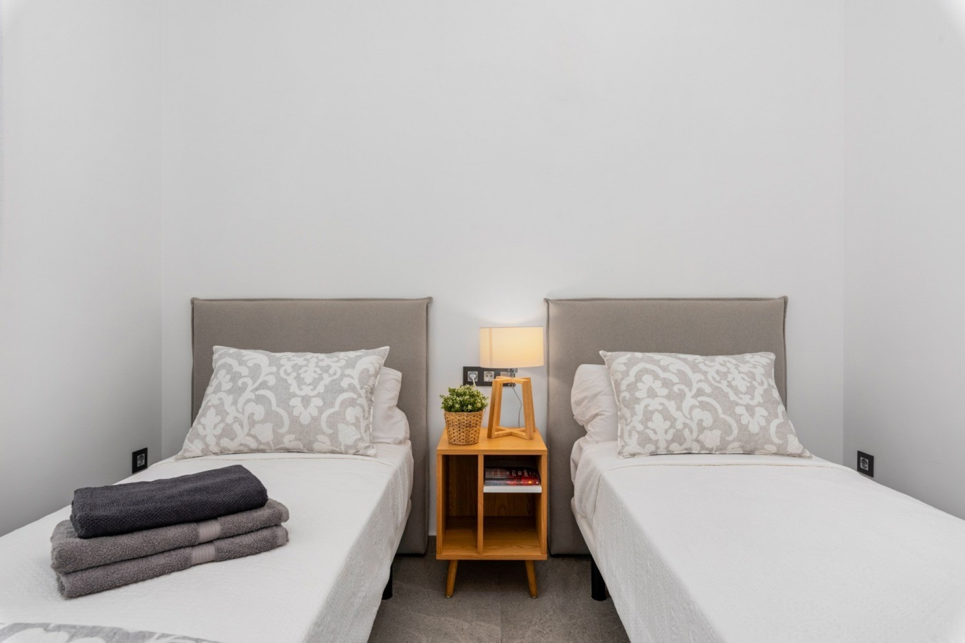 3 Bed, 2 Bath, HouseFor Sale, Guardamar Del Segura, Alicante 3 Bed, 2 Bath, HouseFor Sale, Guardamar Del Segura, Alicante