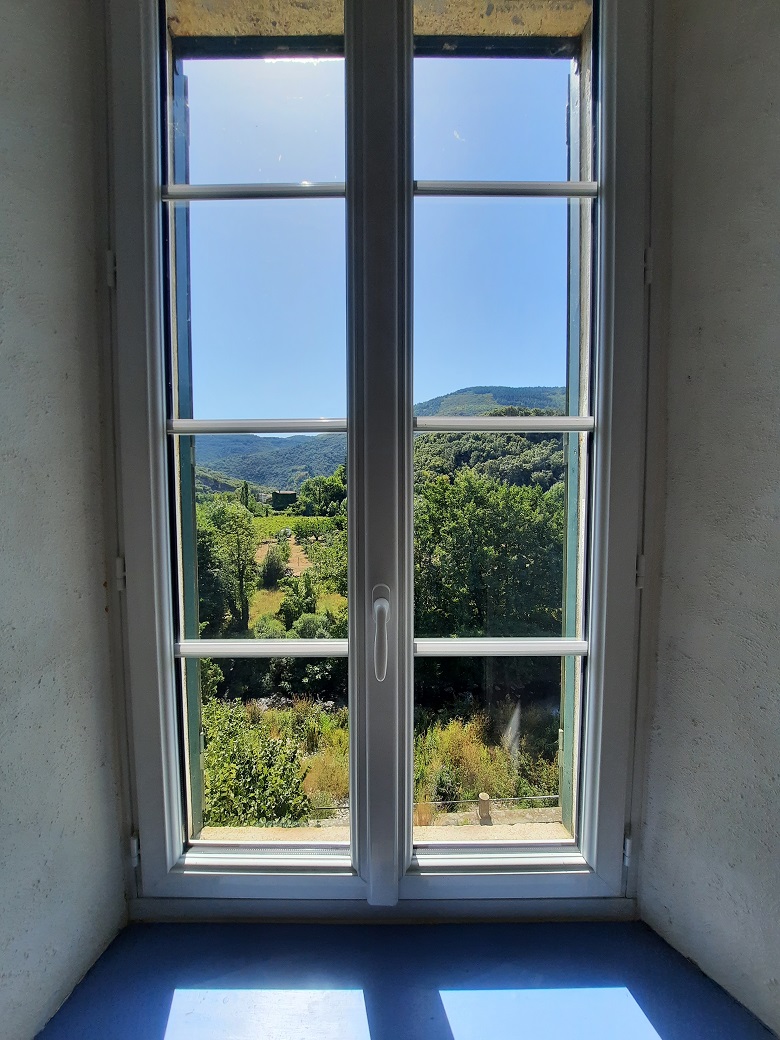 5 Bed, 2 Bath, HouseFor Sale, Olargues, Herault, Languedoc-Roussillon, 34390