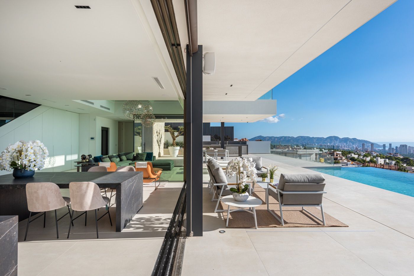 Finestrat, Alicante, 4 Bedrooms Bedrooms, ,For Sale,LUX0154 - OPF