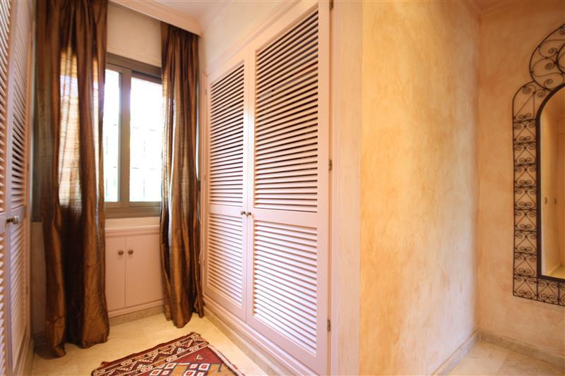 6 Bed, 5 Bath, HouseFor Sale, Los Monteros, Malaga