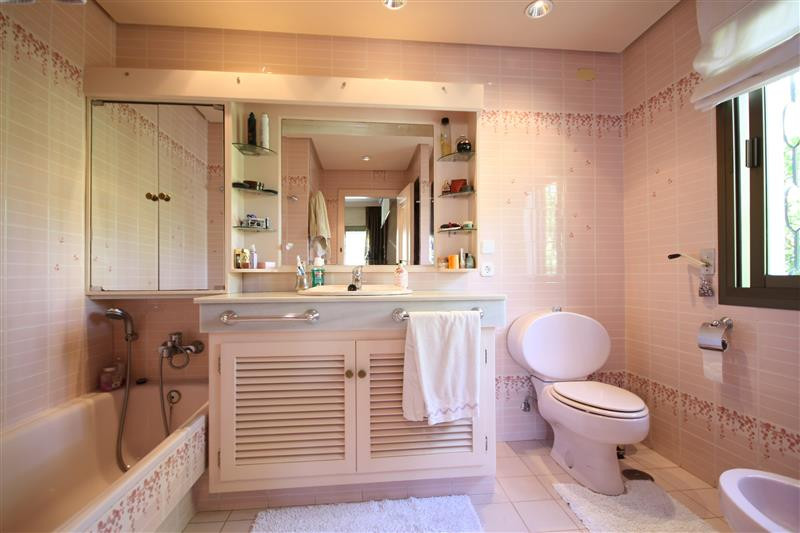 6 Bed, 5 Bath, HouseFor Sale, Los Monteros, Malaga