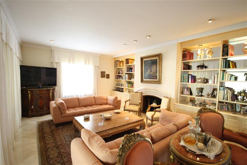 6 Bed, 5 Bath, HouseFor Sale, Los Monteros, Malaga