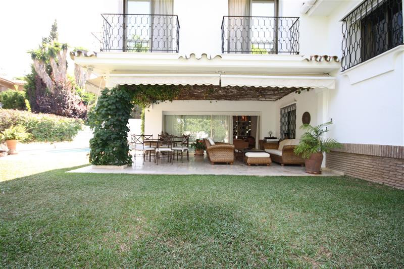 6 Bed, 5 Bath, HouseFor Sale, Los Monteros, Malaga
