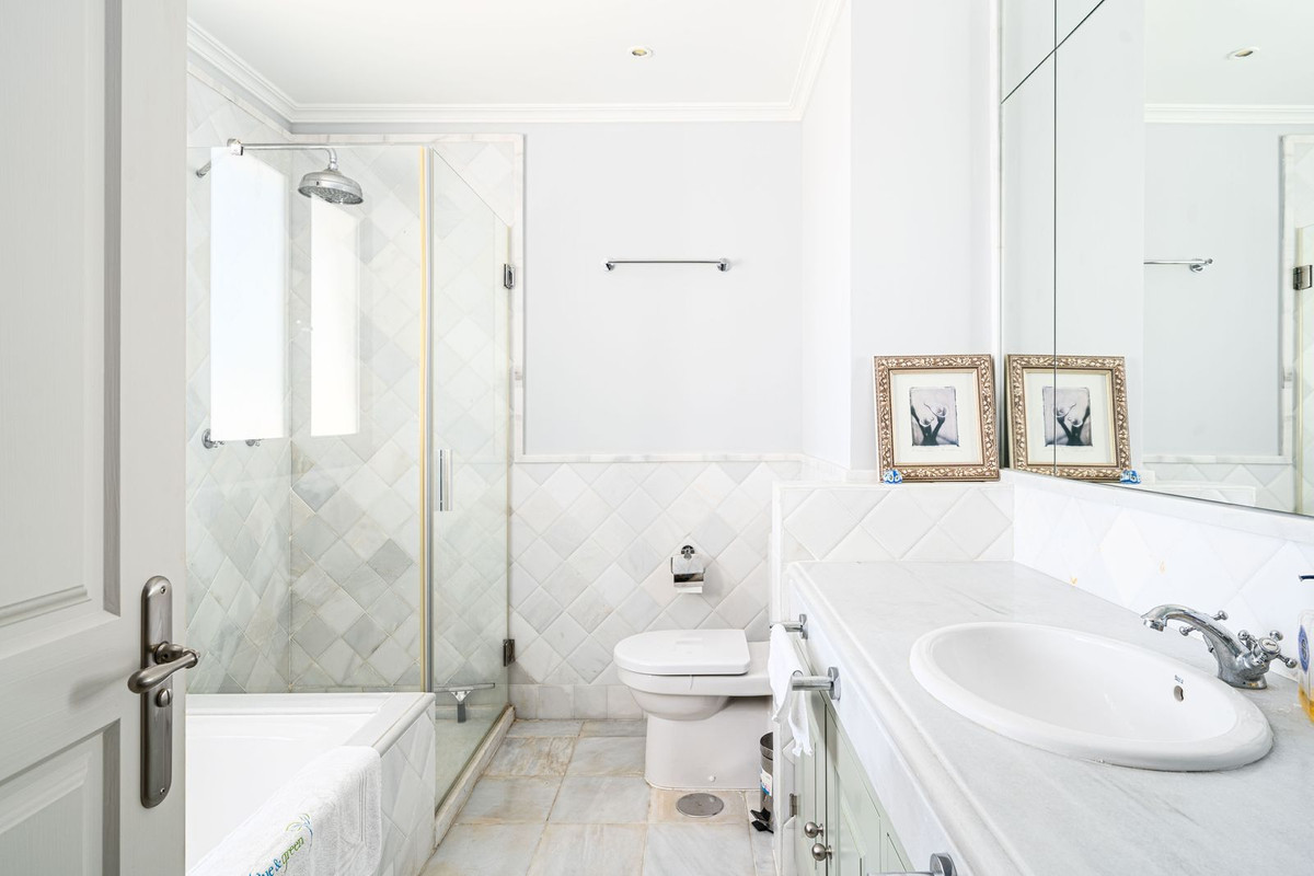 2 Bed, 2 Bath, ApartmentFor Sale, Casares Playa, Malaga