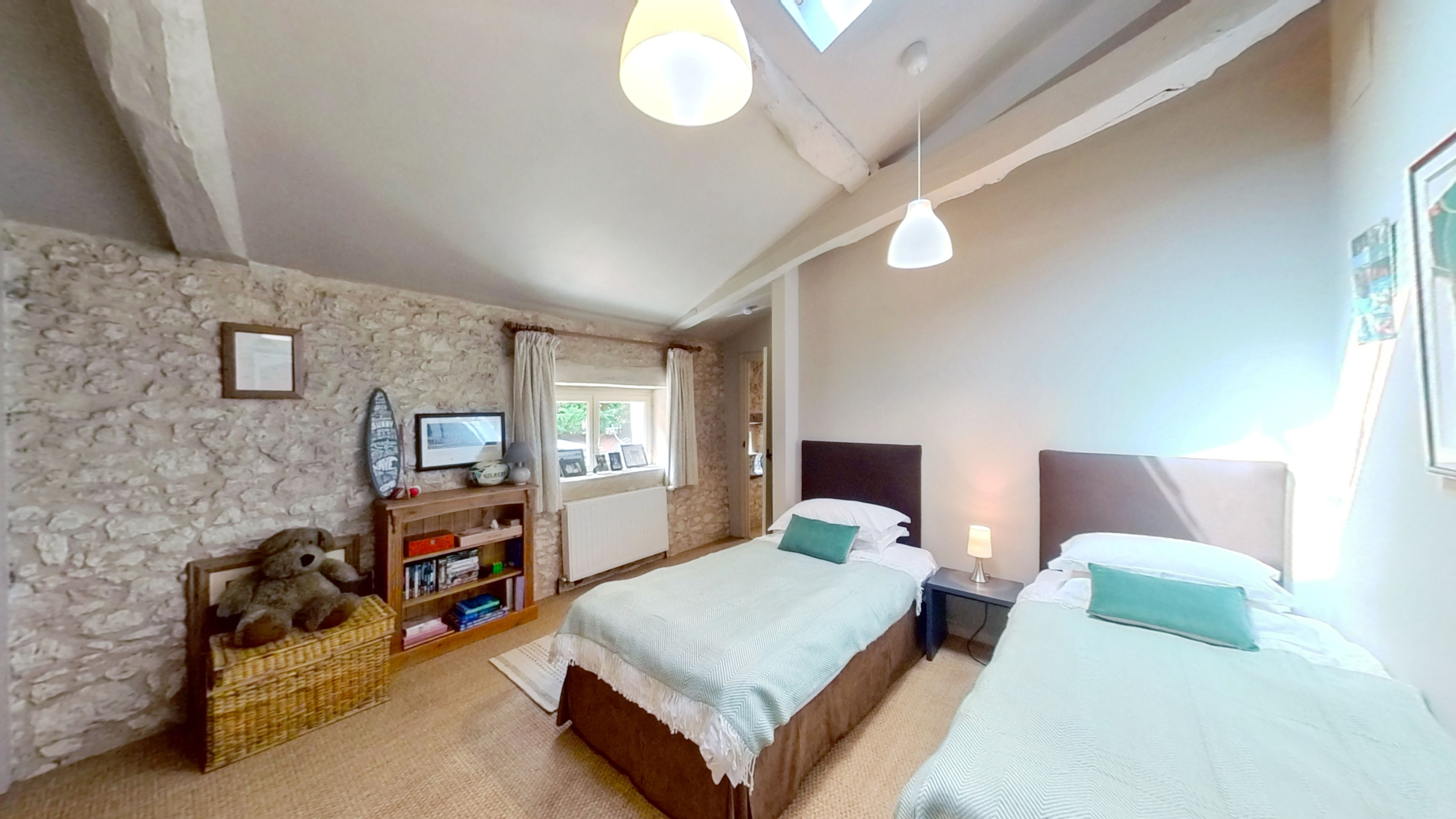 5 Bed, 3 Bath, HouseFor Sale, Savignac de duras, Lot-et-Garonne, Aquitaine, 47120