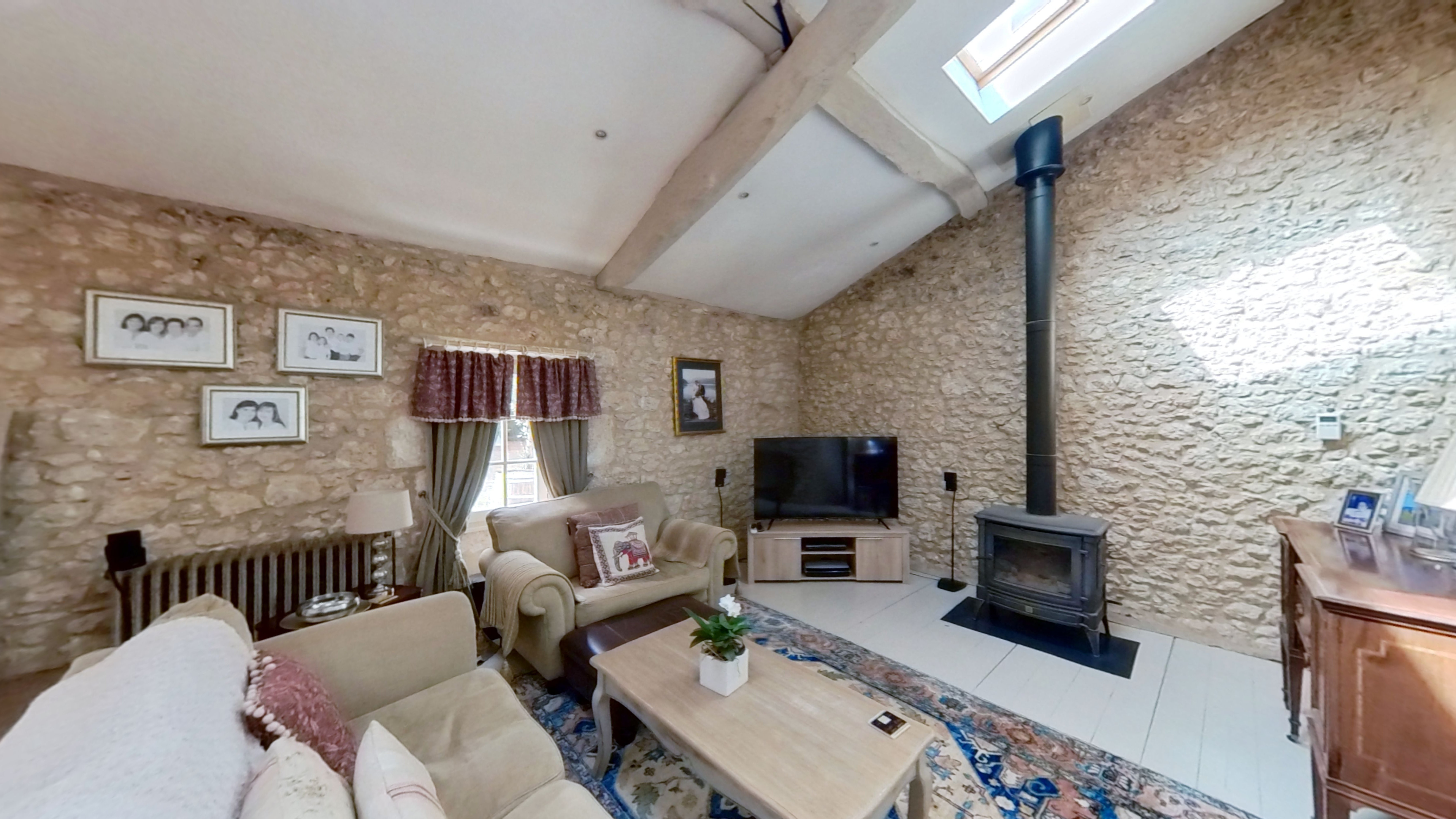 5 Bed, 3 Bath, HouseFor Sale, Savignac de duras, Lot-et-Garonne, Aquitaine, 47120