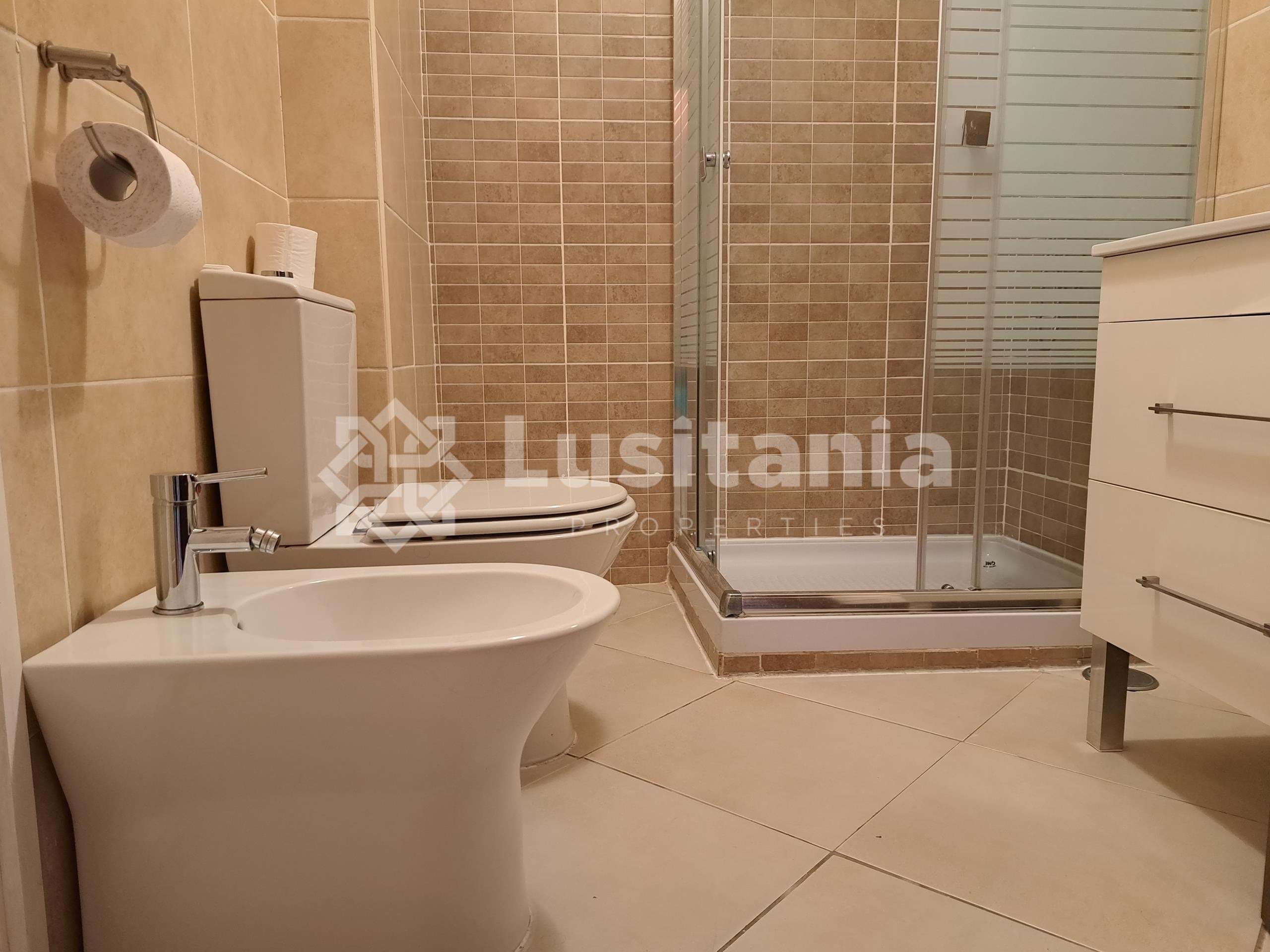 2 Bed, 2 Bath, ApartmentFor Sale, Quarteira, Loulé, Faro, 8125-507 2 Bed, 2 Bath, ApartmentFor Sale, Quarteira, Loulé, Faro, 8125-507