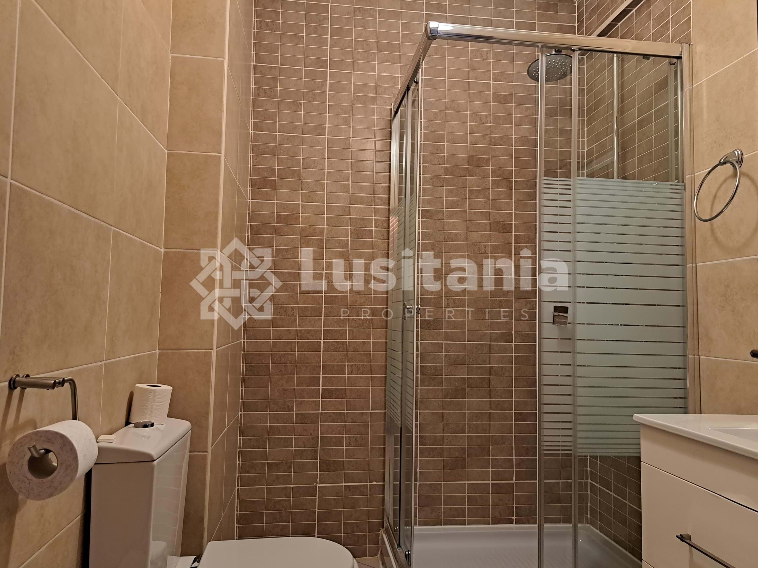 2 Bed, 2 Bath, ApartmentFor Sale, Quarteira, Loulé, Faro, 8125-507 2 Bed, 2 Bath, ApartmentFor Sale, Quarteira, Loulé, Faro, 8125-507
